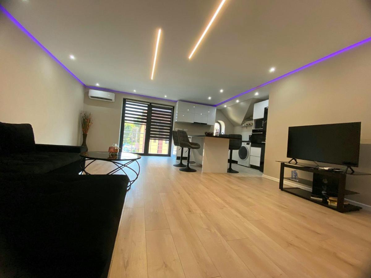 Muki House Apartamento Hunedoara Exterior foto